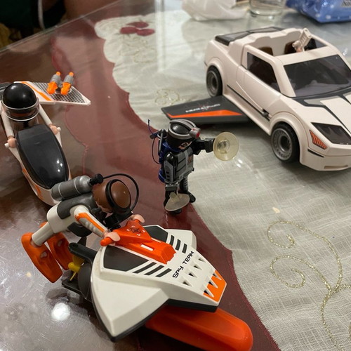 Playmobil Top Agents collection used with vehicles and figures
