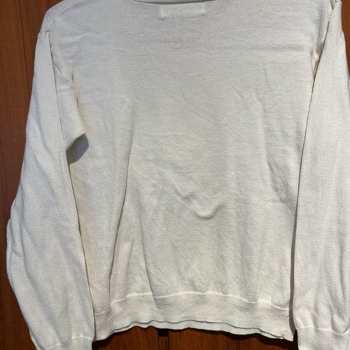 H&M white knitted sweater with color-changing sequin heart, like new