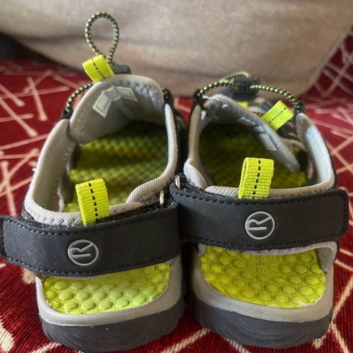 Regatta boys' sandals used size 36 black