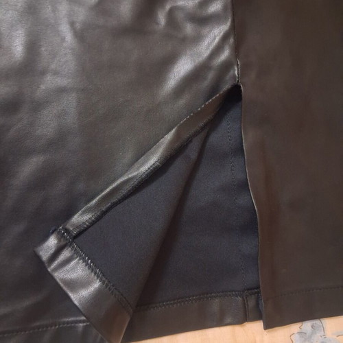 Kirou Midi Pencil Skirt black faux leather like new, size M