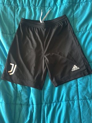 Juventus adidas sports shorts 11 years like new