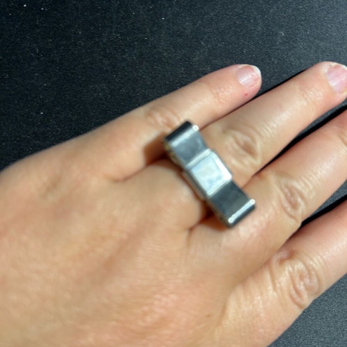 Bow ring used