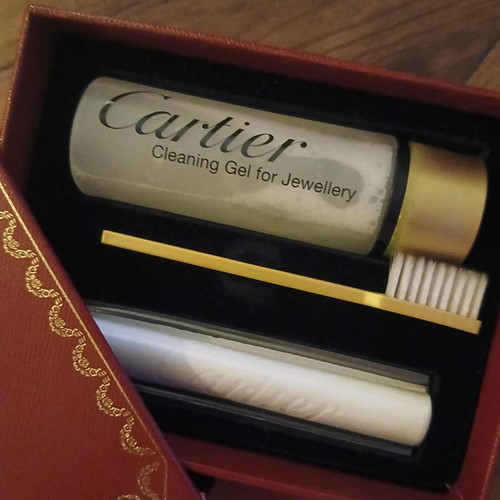 Cartier Jewelry Cleaning Set new 10×13cm