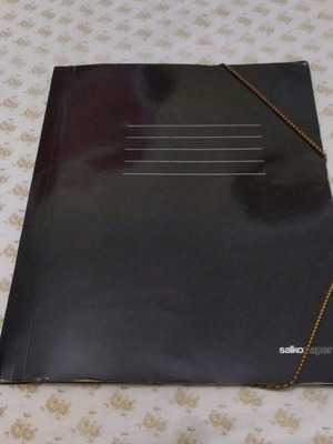 Paper folder, black, 35x26 cm