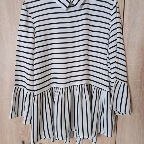 Esprit striped blouse with collar like new