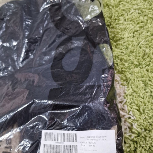 Topshop black textured blouse size L new with tag