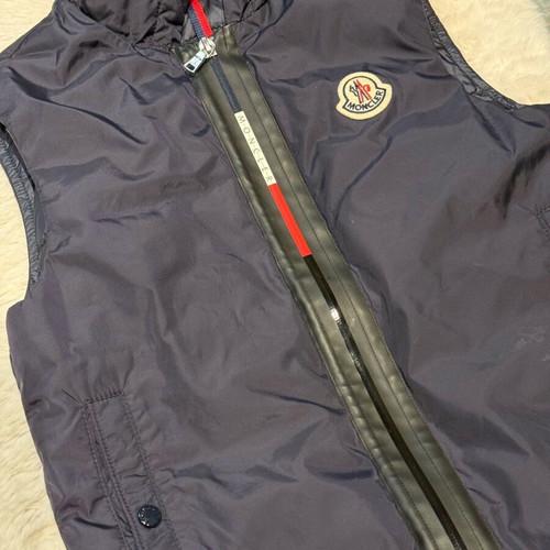 Moncler sleeveless jacket for boy like new, blue, size 104 cm