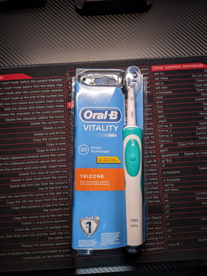 Oral-B Vitality Trizone ηλεκτρική οδοντόβουρτσα καινούρια σφραγισμένη