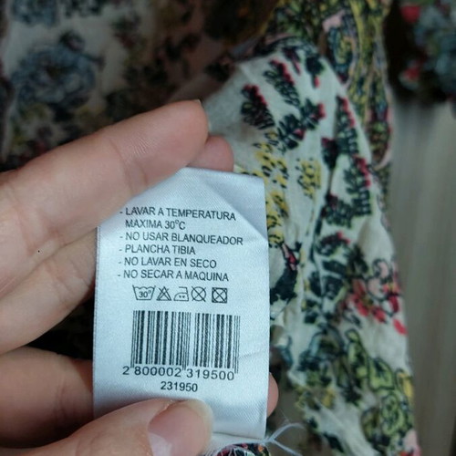 Floral shirt like new, size M/L, multicolor