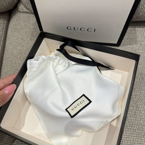 Gucci GG Marmont Thin Leather Belt size 75 like new, black and brass