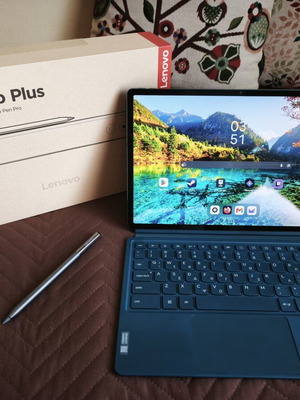 Lenovo Yoga Tab Plus 12.7" 16GB RAM 256GB with Pen and Keyboard like new