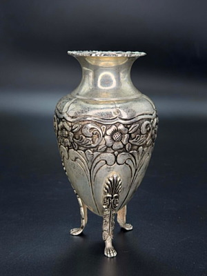 Silver decorative vintage vase used with embossed designs, 19 cm