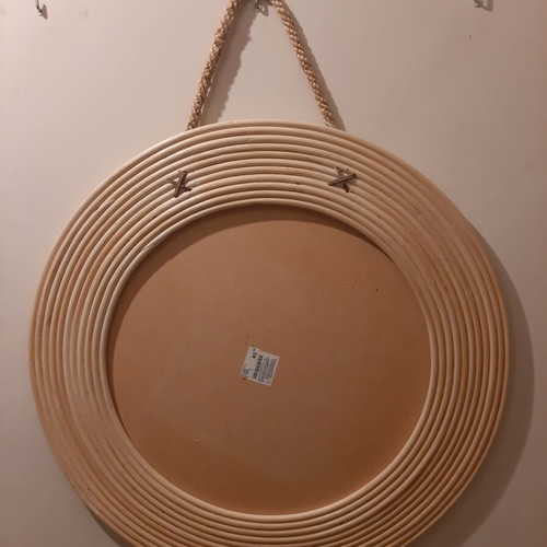 Wooden round frame for mirror or photo, like new, 60cm diameter
