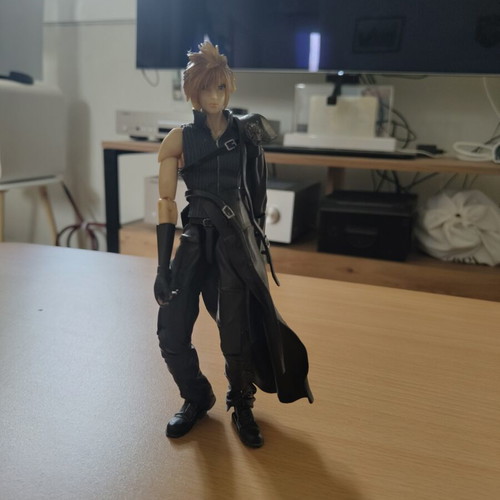Final Fantasy VII figures used set with Cloud Strife, Tifa Lockhart, Sephiroth, Aerith