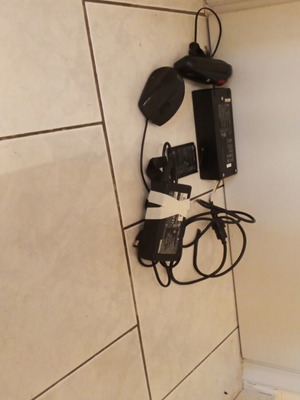 Φορτιστές, ποντίκια και άλλα μεταχειρισμένα, κάπως καλή κατάσταση