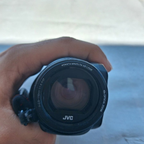 JVC Everio R GZ-R445BE QuadProof FullHD camcorder with memory card