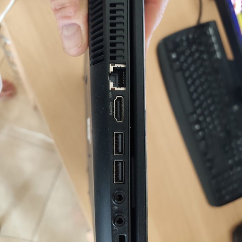HP G6 laptop, 15.6 inch, Windows 7, 320GB HDD