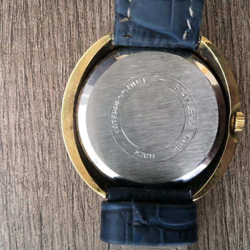 Electronic watch used from the 70s with blue dial 40mm and crown