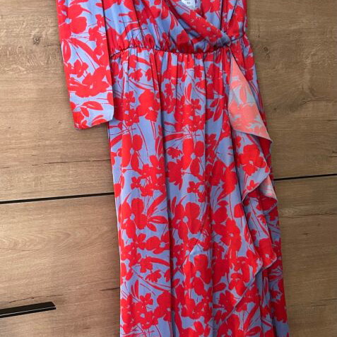 Mix & Match Soraya Dress like new, floral blue and red, size S