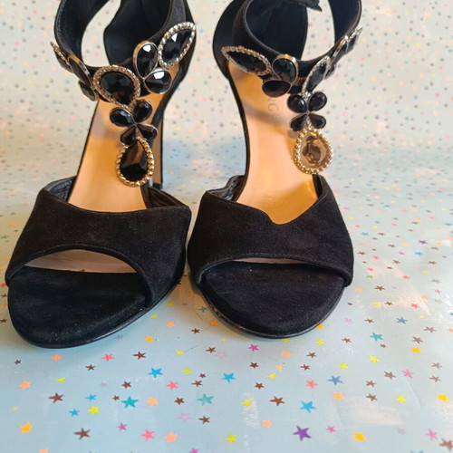 Eva Minge velvet women's shoes size 41 like new, missing decorative gem