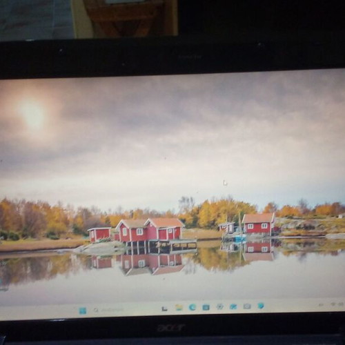 Laptop Acer Aspire 5536 σαν καινούργιο με Windows 11 Home και AMD Athlon
