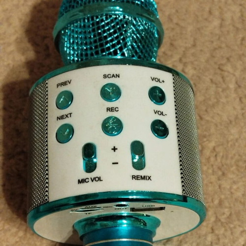 Wireless karaoke microphone MaxKm01 Bluetooth model WS858 blue, like new