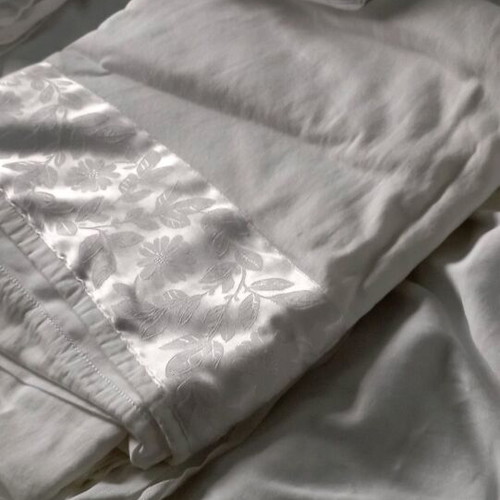 Bridal bedding set like new with satin designs and quilted coverlet