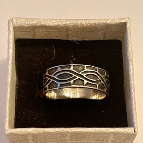 Silver 925 ring like new