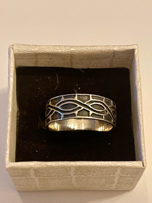 Silver 925 ring like new