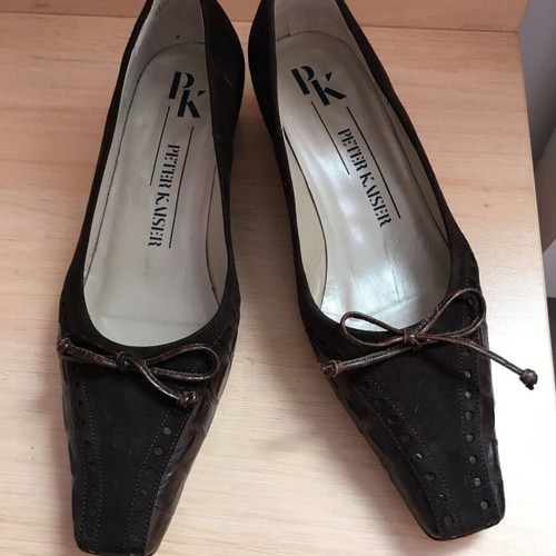 Peter Kaiser small brown heels new, unworn