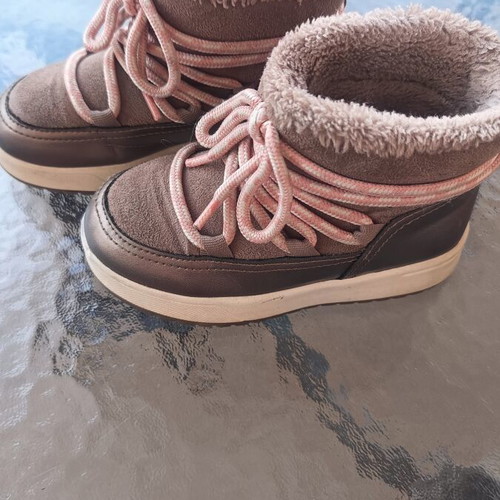 H&M children's boots size 26 used, brown with pink laces and fur lining
