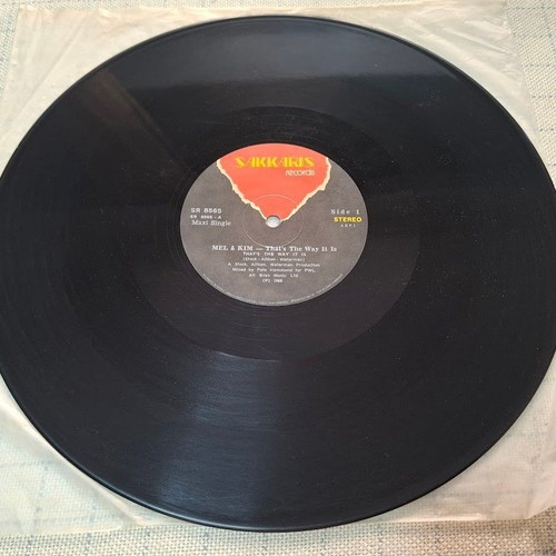 Mel & Kim That's The Way It Is 12' vinyl used, electronic
