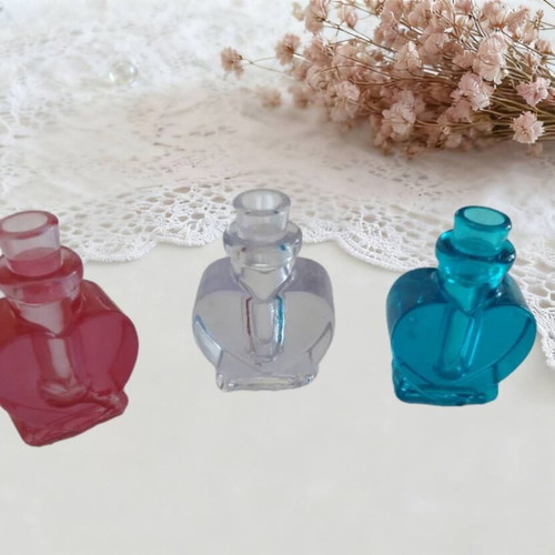 Decorative heart-shaped bottles set of 3 pieces