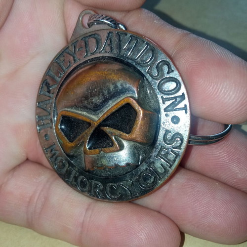 Harley Davidson Willie G Skull keychain used