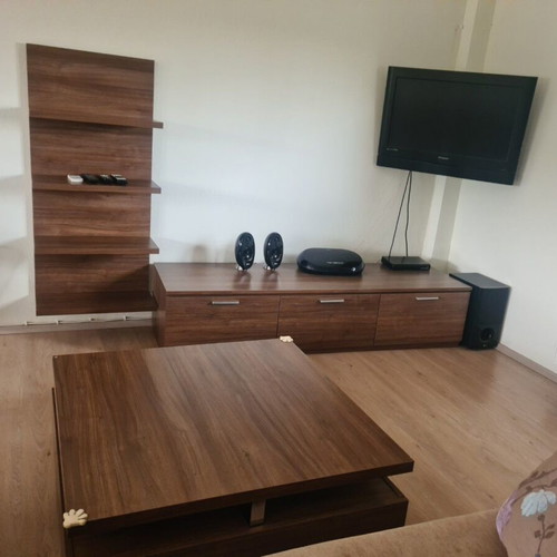 Neoset Coffee Table like new, heavy wood, walnut finish, 100x100 cm