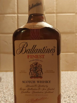Ballantine's Finest Scotch Whisky 700 ml 40% vol sealed new