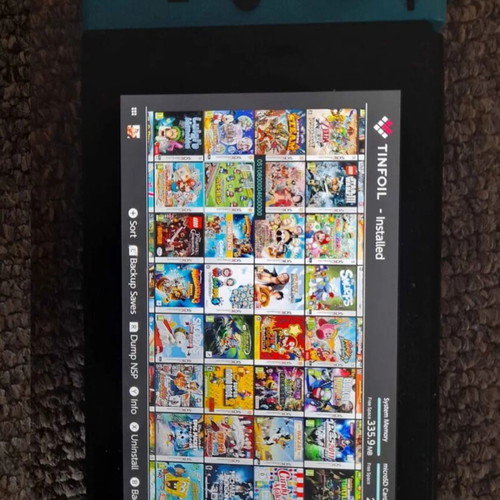 Nintendo Switch 128 GB like new with dock, charger and games