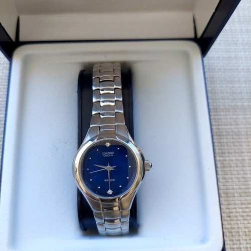 Casio watch like new, unisex, silver