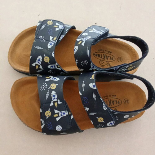 Plakton kids sandals blue like new, size 31