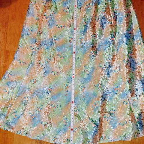 Floral summer skirt like new, multicolor A-Style
