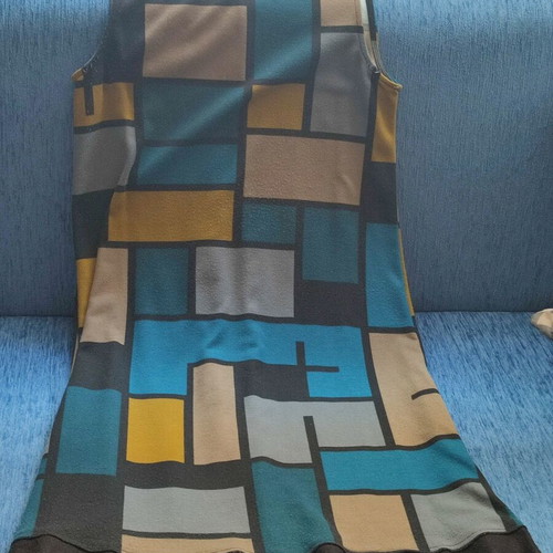 Midi dress sleeveless alpha line medium like new
