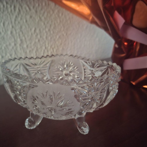 Small glass fondant dishes