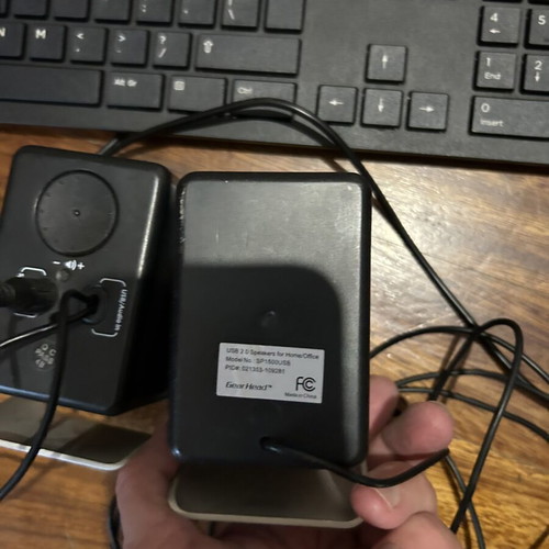 HP keyboard and speakers set like new