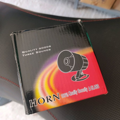Vehicle horn with three sounds new