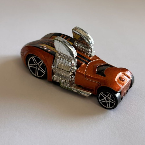 Hot Wheels 2006 Twin Mill Hardnoze used