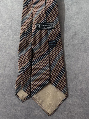 Silk tie like new