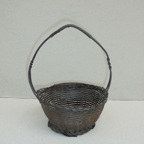 Metal basket like new