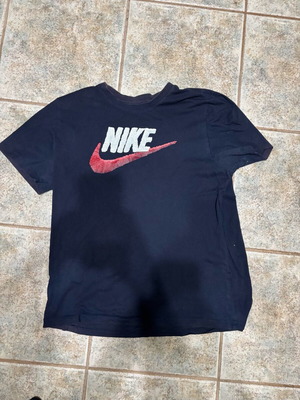 Nike T-shirt used, size Large, blue