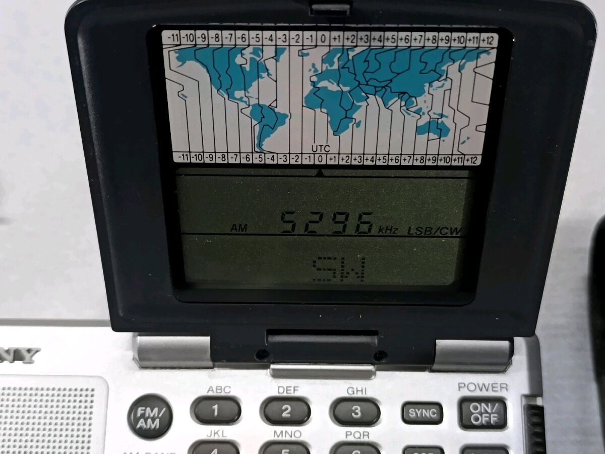 Sony ICF SW07 radio used - € 250,00 - Vendora.gr