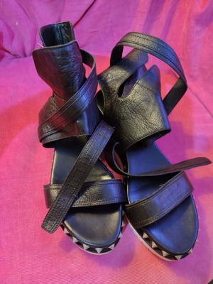 Ash No 41 shoes used